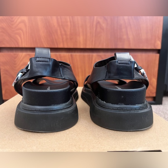 Pull & Bear Platform Sandals Black with Silver Hardware / Size 6 - Picture 7 of 15